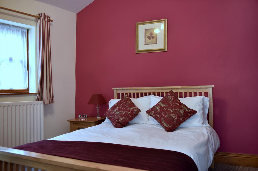 Bolton Arms Hotel Redmire Buitenkant foto