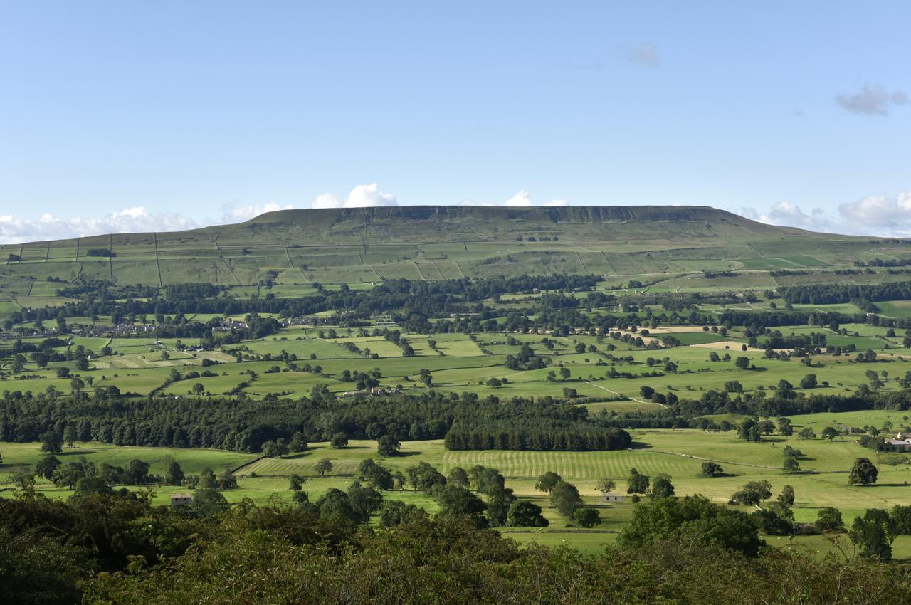 Bolton Arms Hotel Redmire Buitenkant foto