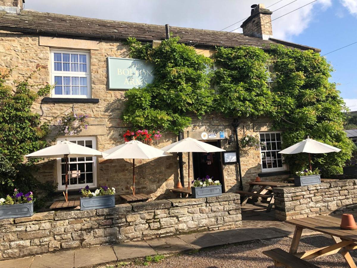 Bolton Arms Hotel Redmire Buitenkant foto